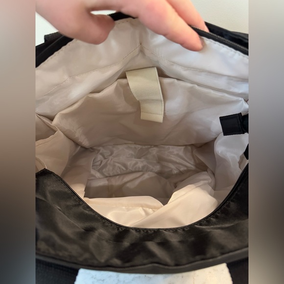 NWOT black lunch bag/work tote multi-pocket crossbody or shoulder strap bag - Picture 15 of 15